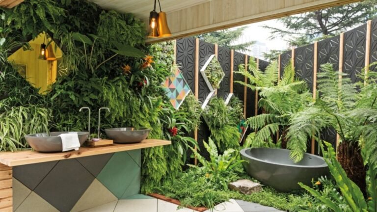 10 Plants to Add to Your Bathroom Garden